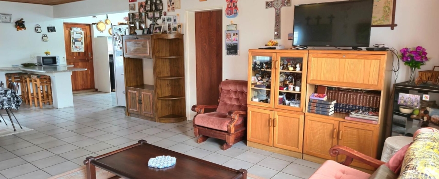3 Bedroom Property for Sale in Franskraal Western Cape